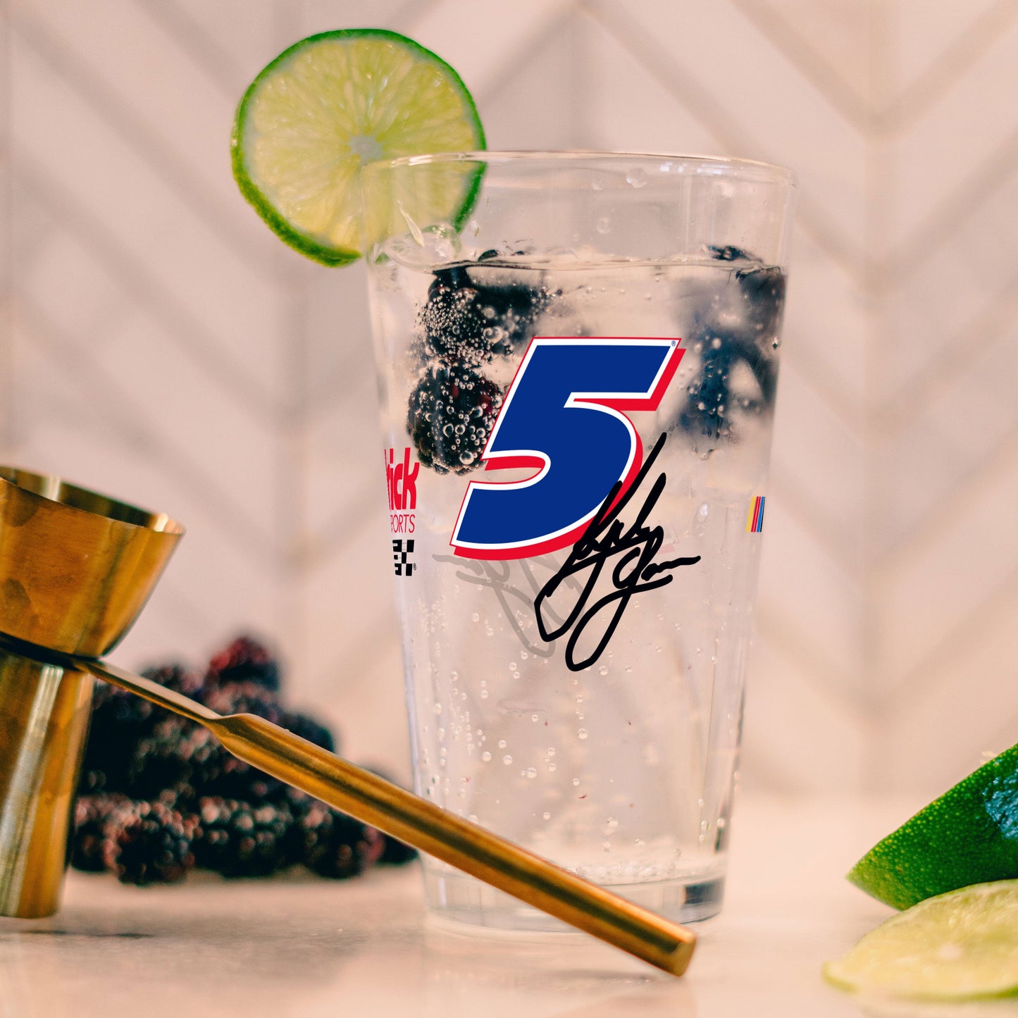 Kyle Larson #5 16oz Gameday Alternate Pint Glass