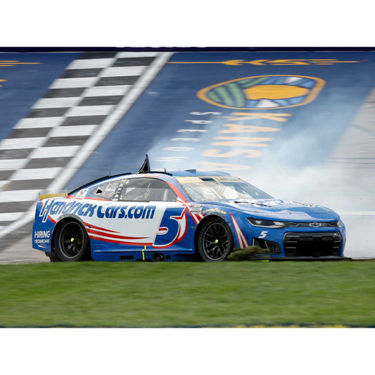 AUTOGRAPHED Kyle Larson #5 2026 Kansas 2 RACE WIN 1:24 Candy Finish Die-Cast