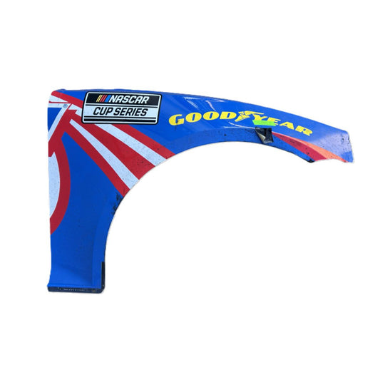 Race Used 2025 Kyle Larson #5 HendrickCars.com Right Front Fender - Daytona 1