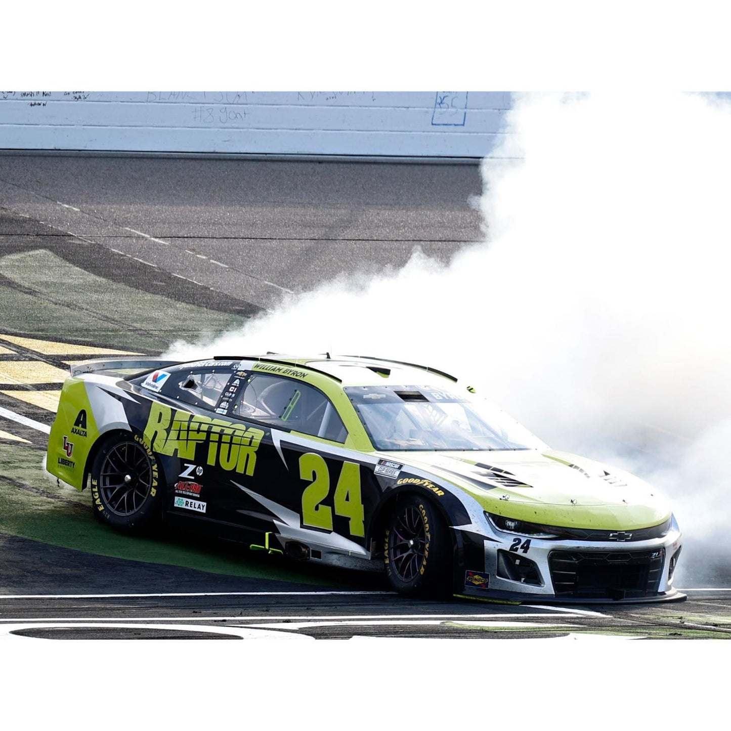 AUTOGRAPHED William Byron #24 2025 Iowa RACE WIN 1:24 ELITE Die-Cast